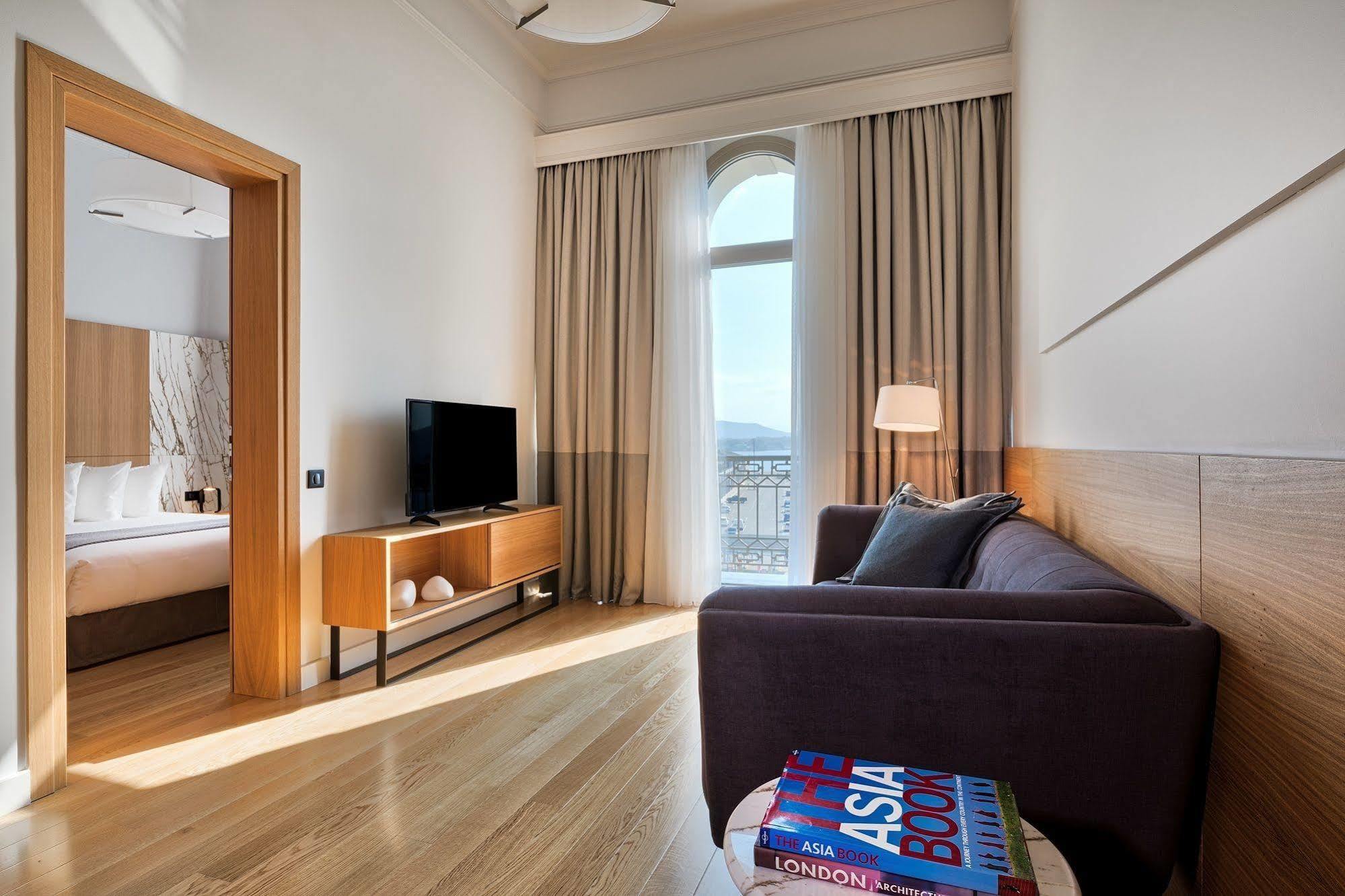 Aegli Hotel Volos Ngoại thất bức ảnh